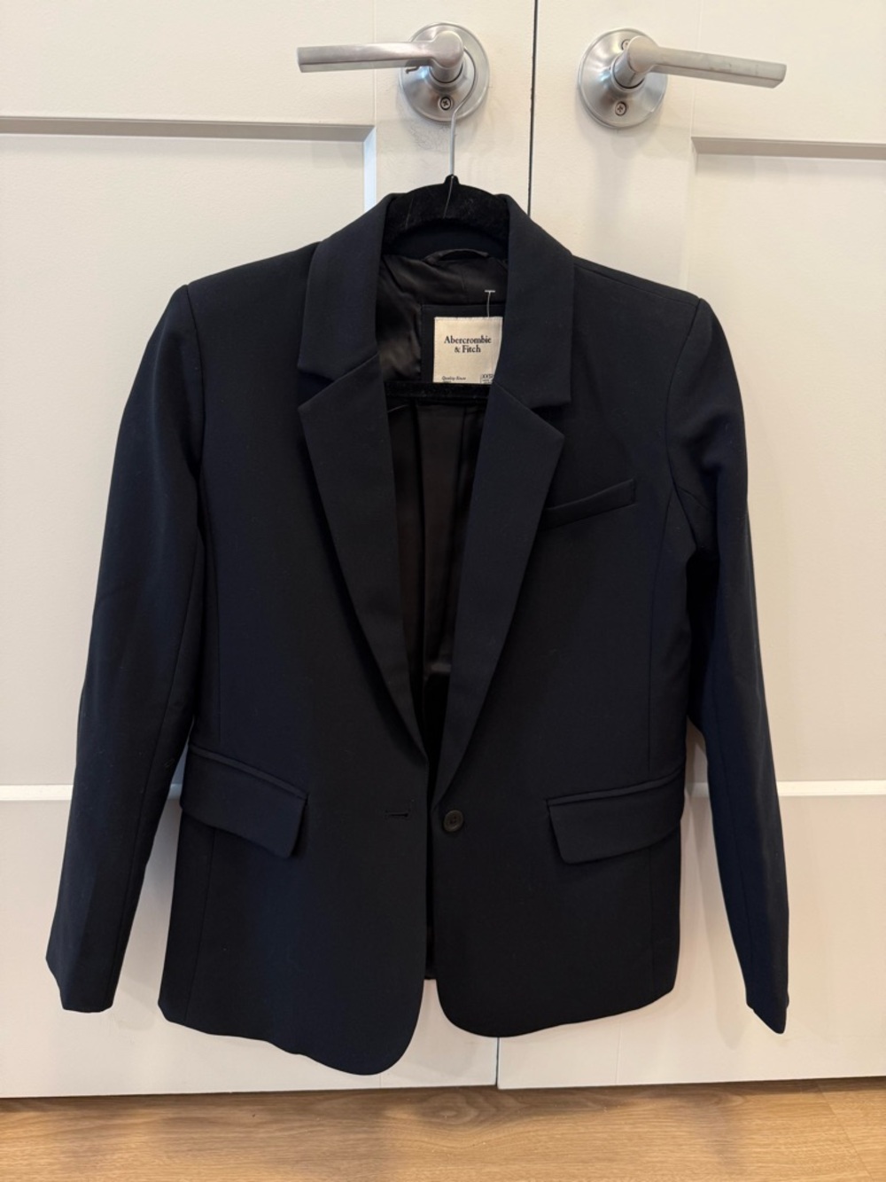 Abercrombie & Fitch Black Single-Button Women's Blazer